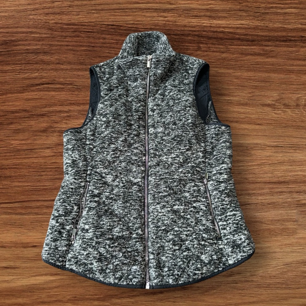 Abercrombie & Fitch Sweater Vest Womens XS Gray Full Zip Soft Fuzzy Pockets